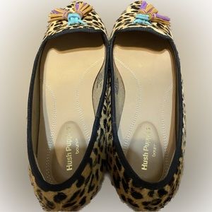Women’s leopard print Hushpuppies flats, size 6.5
